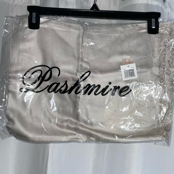 Pashmire Scarf Shaw Wrap Bright Collection Fringe Tasseled Ends - Picture 1 of 4